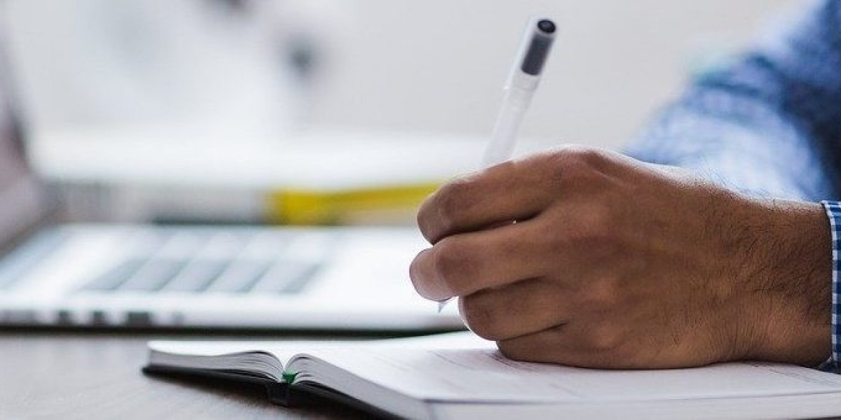 Struggling with Marketing Assignments? Here’s Why Australian Students Trust Us