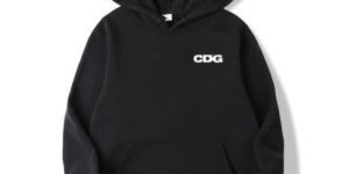 Streetwear Icons Collide: Eric Emanuel Shorts and CDG Converse Redefine Urban Culture