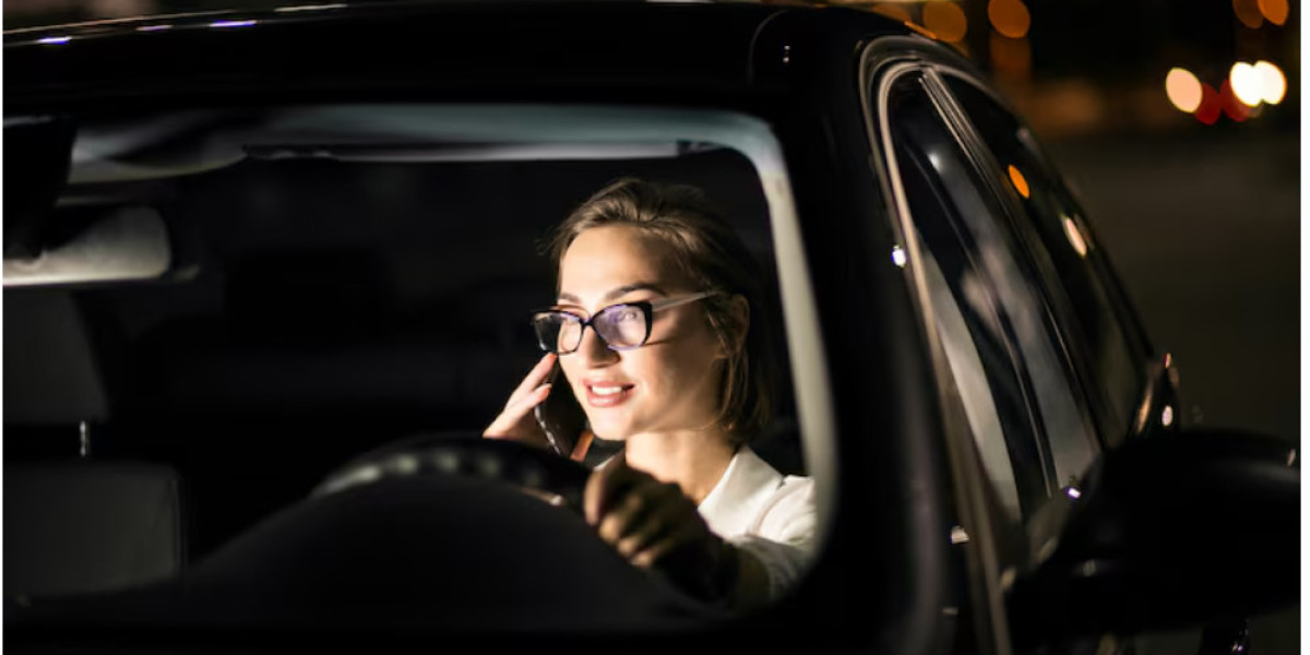 Why You Should Choose a Chauffeur for Wolverhampton Airport Transfers