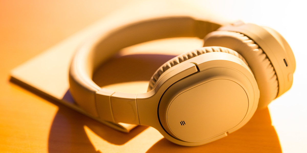 See What Headphones To Buy Tricks The Celebs Are Using