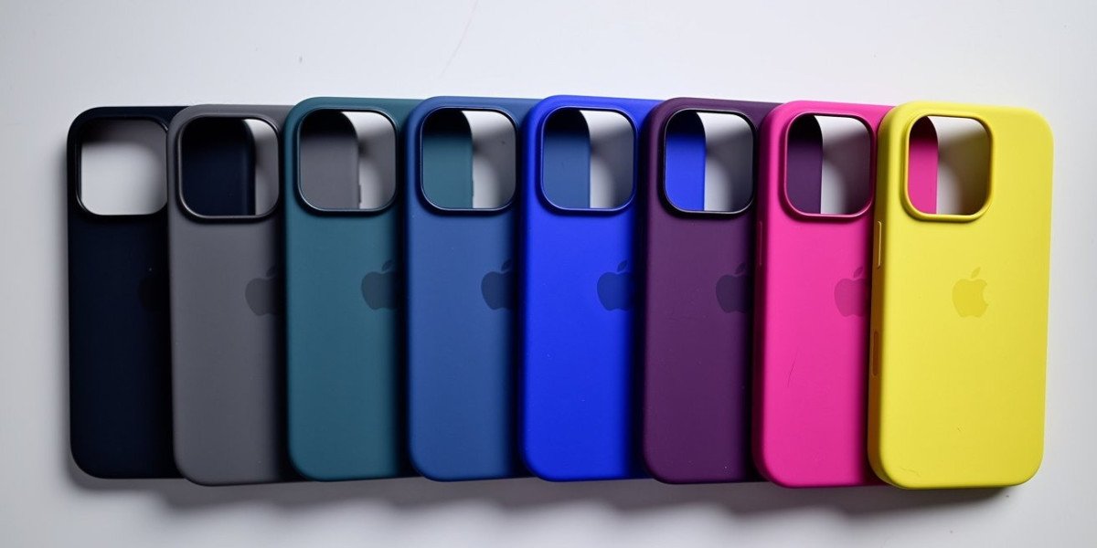 Select Premium Silicone iPhone 16 Case with Soft Touch Finish