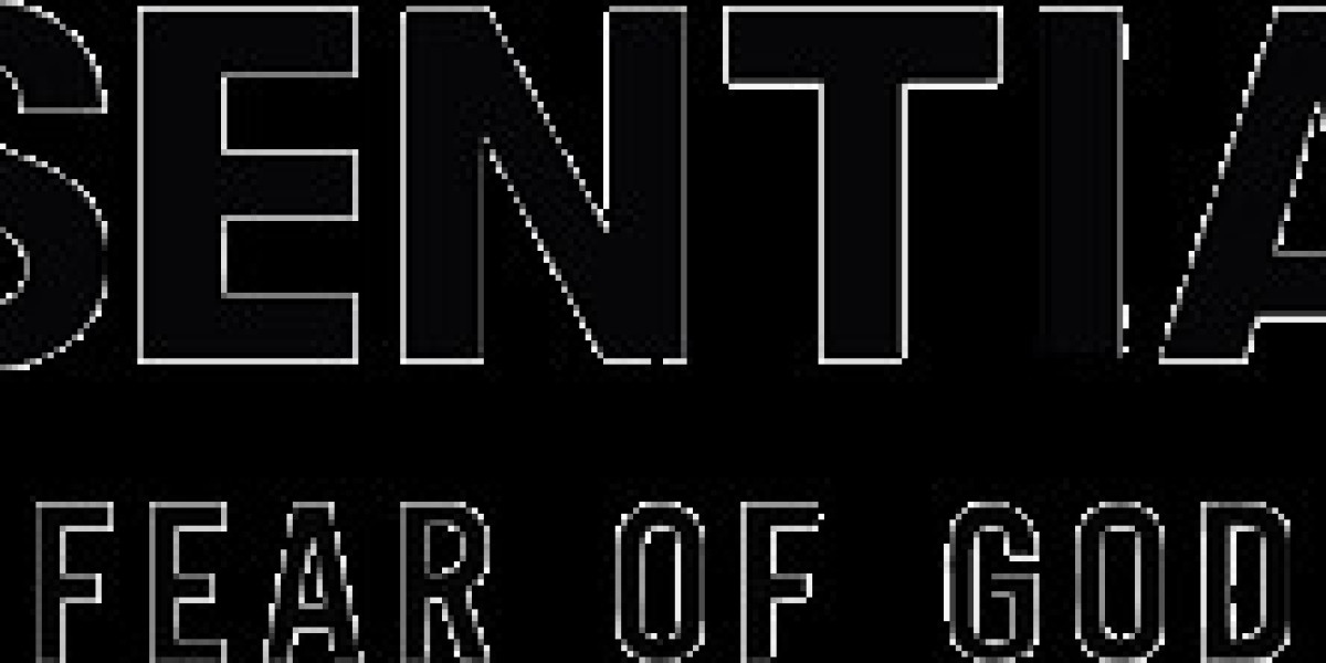 The Essentials Hoodie Proves You Don’t Need to Overthink Getting Dressed in Australia