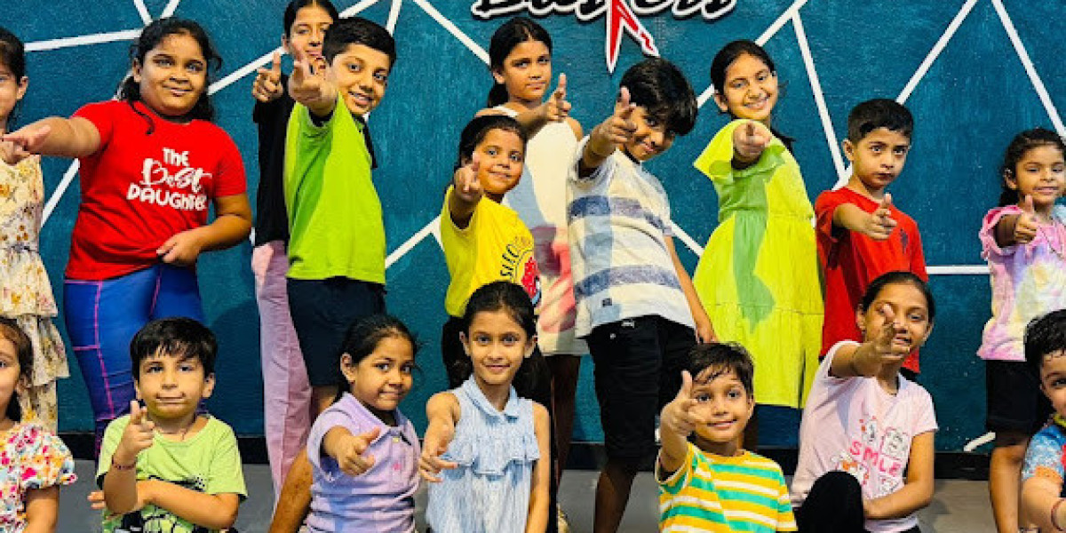 Buskers Dance Institute, Shyam Nagar – Where Bollywood Dance Comes Alive