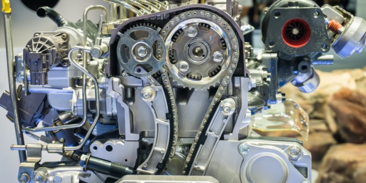 What’s the Difference Between Engine Parts and Powertrain Components?