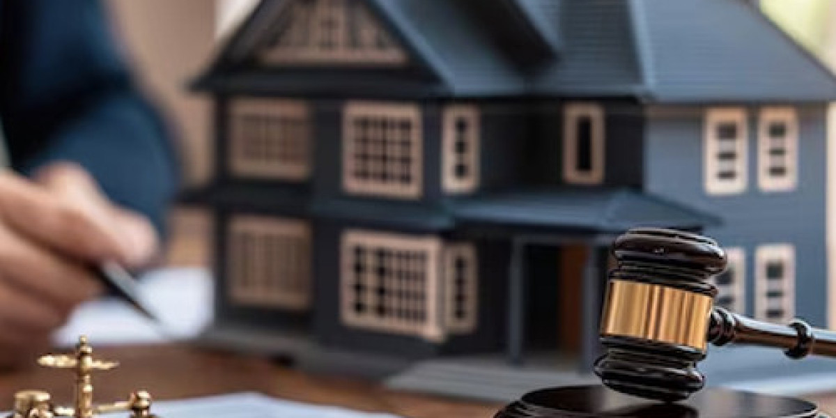 Why a Title Issues Real Estate Lawyer Protects Homeownership