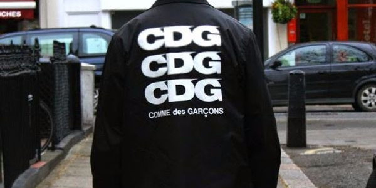 Comme Des Garcons Hoodie Sizing and Fit Guide