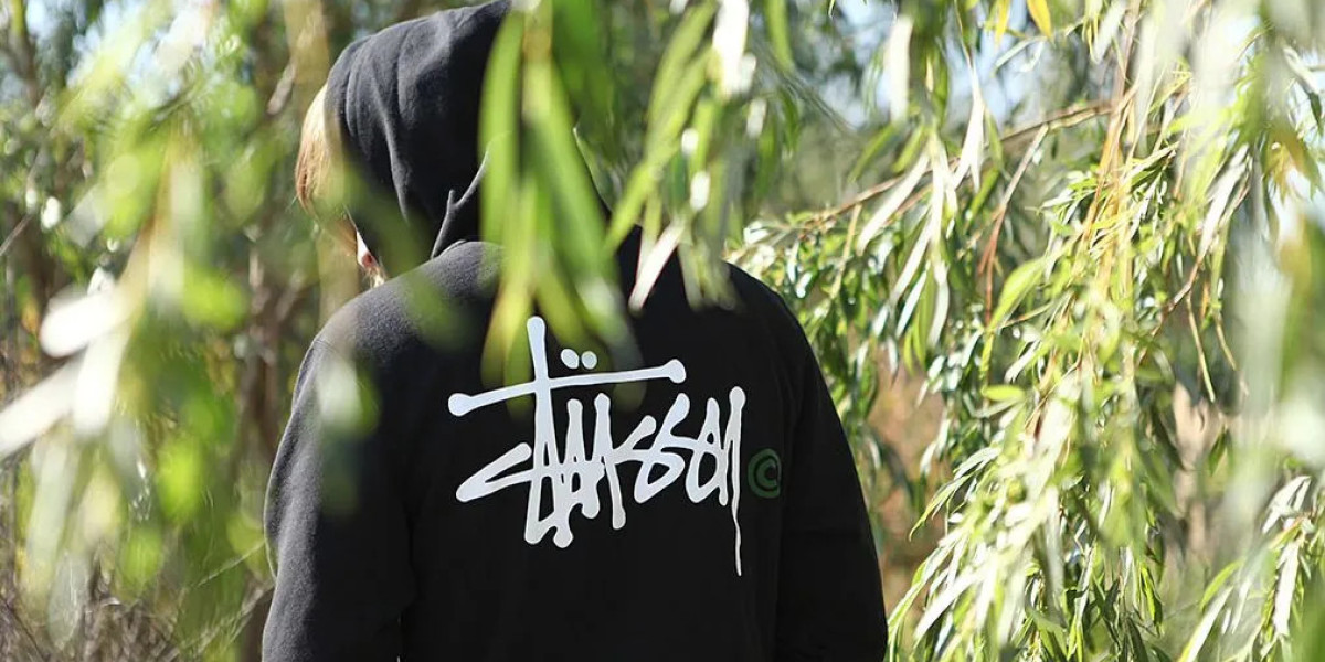 The Timeless Allure of Stussy: Why the Stussy Hoodie is a Streetwear Essential