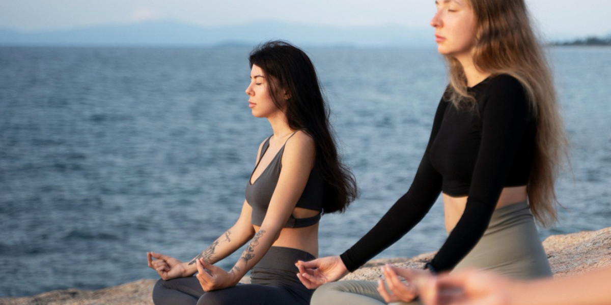 Snoopy Retreats: Your Ultimate Escape to Mindfulness and Nature