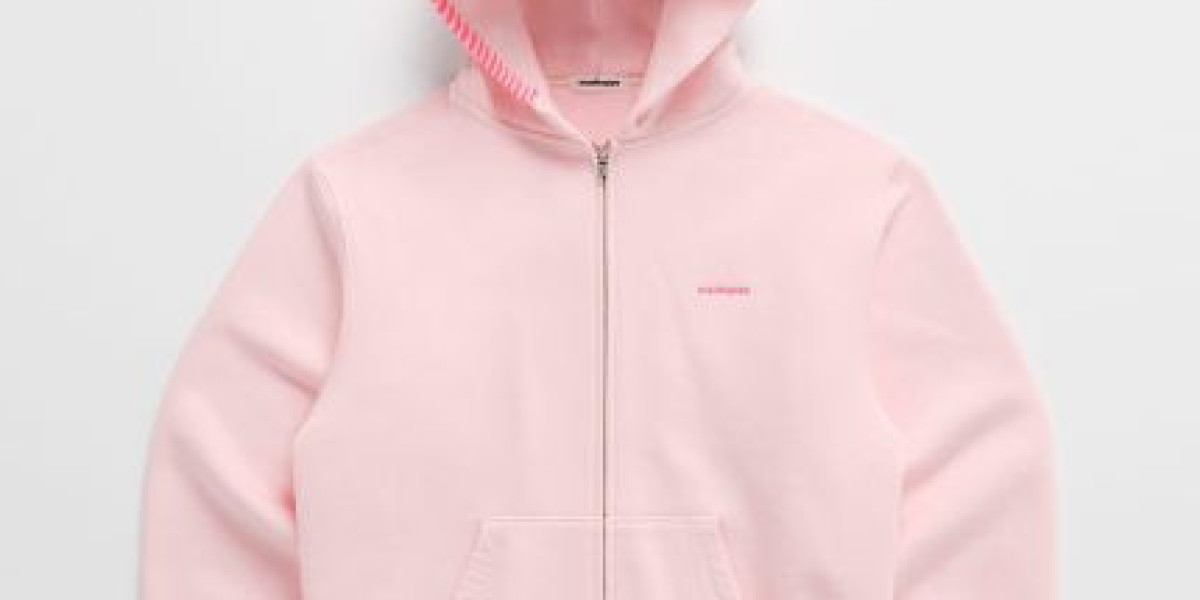 Felpa Essentials Uomo: Il Must-Have dello Streetwear Moderno